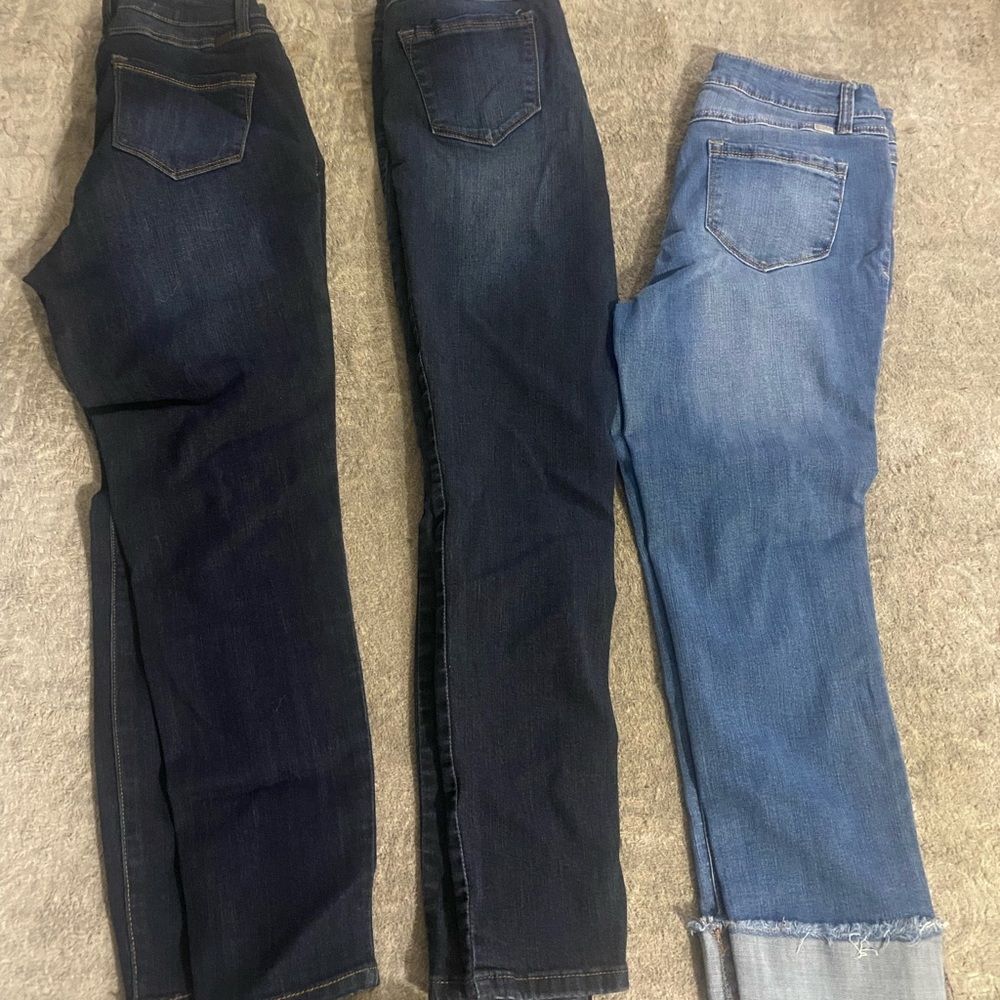 Brand 1822 size 8/10 high rise skinny jeans the two on the end are crops